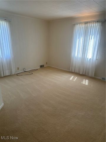 3315 Broadhaven Avenue NW, Massillon, OH 44646