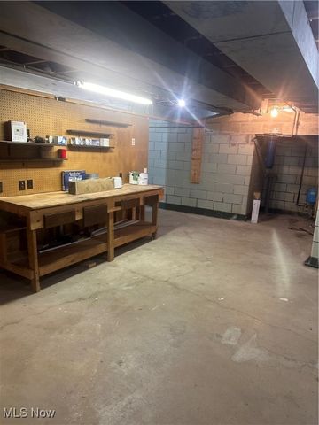 3315 Broadhaven Avenue NW, Massillon, OH 44646