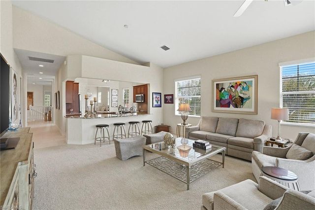 8605 Champions PT 103, Naples, FL 34113