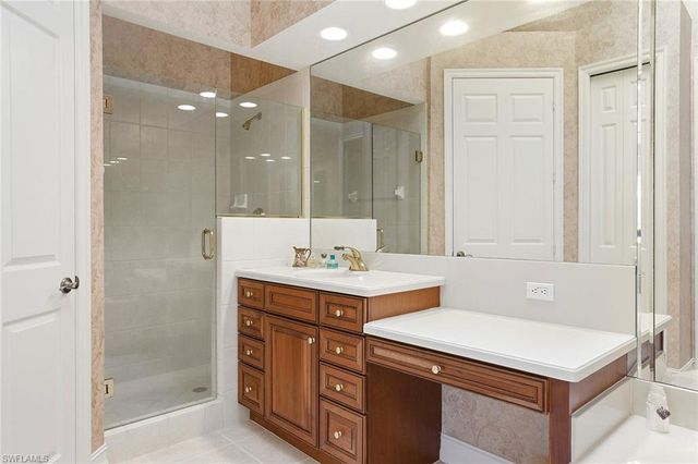 8605 Champions PT 103, Naples, FL 34113