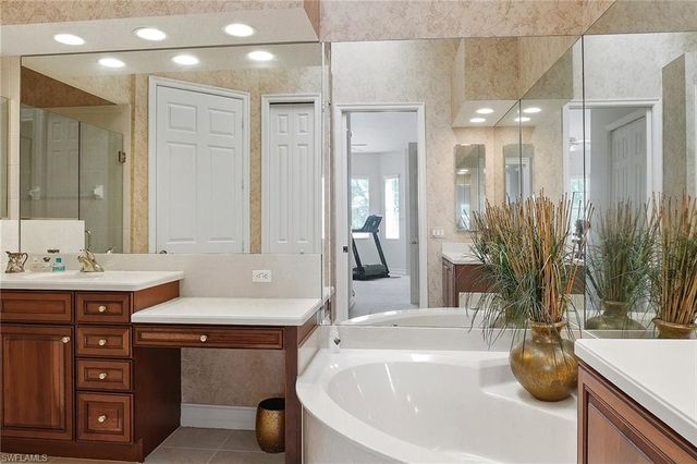 8605 Champions PT 103, Naples, FL 34113