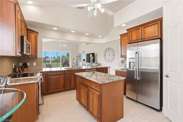 8605 Champions PT 103, Naples, FL 34113