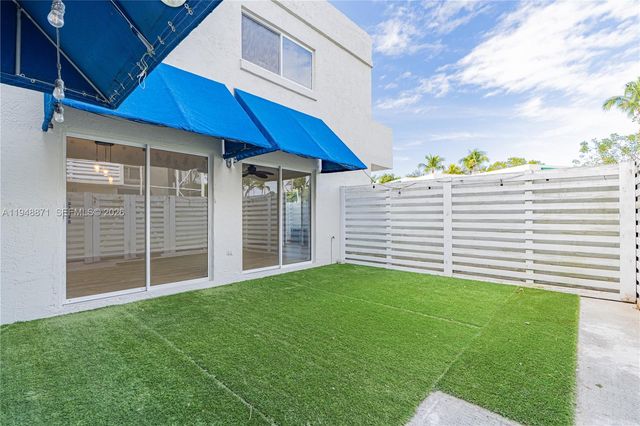 510 NW 97th Ave, Plantation, FL 33324