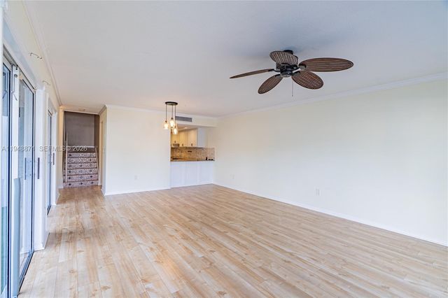 510 NW 97th Ave, Plantation, FL 33324