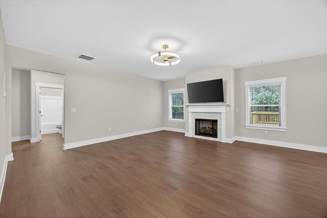 1530 Firelight Way 58, Ooltewah, TN 37363