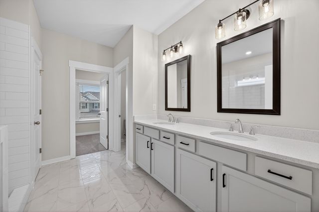 1530 Firelight Way 58, Ooltewah, TN 37363