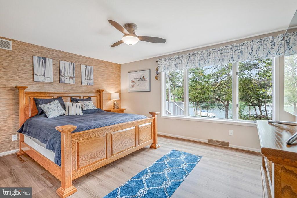 Image 25 of property listing at 18264 PARK DR, Saint Inigoes, MD 20684