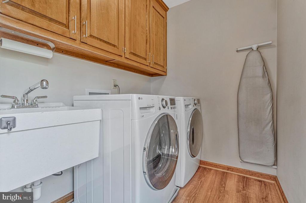 Image 31 of property listing at 18264 PARK DR, Saint Inigoes, MD 20684