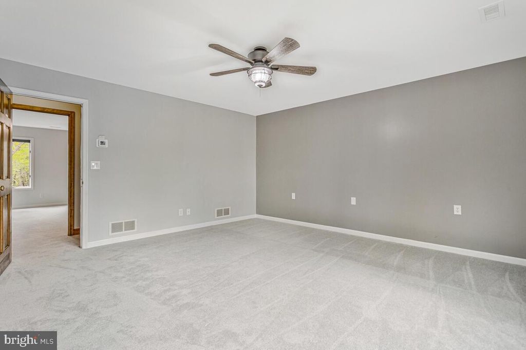 Image 34 of property listing at 18264 PARK DR, Saint Inigoes, MD 20684