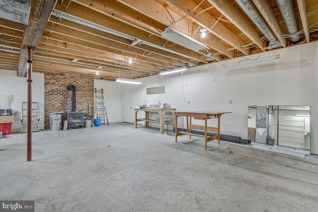 Image 46 of property listing at 18264 PARK DR, Saint Inigoes, MD 20684