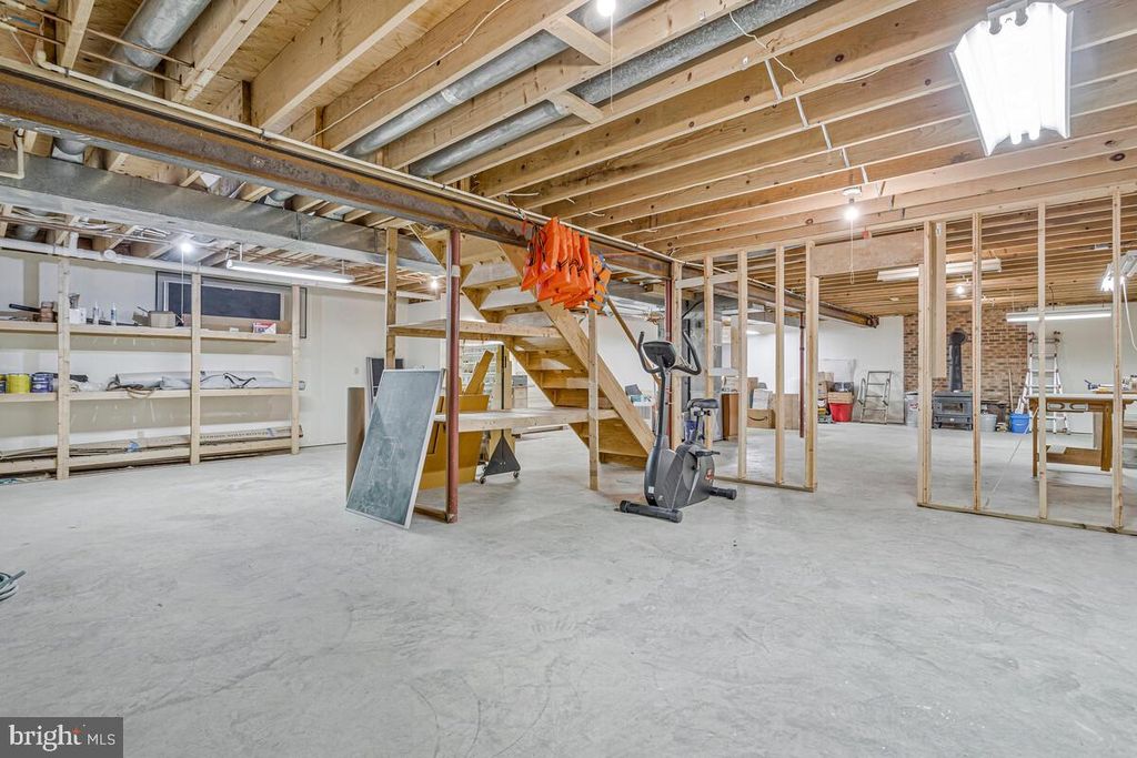 Image 47 of property listing at 18264 PARK DR, Saint Inigoes, MD 20684