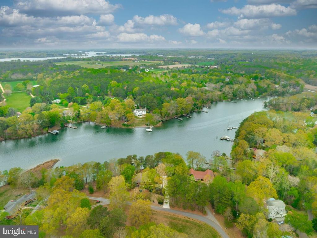 Image 60 of property listing at 18264 PARK DR, Saint Inigoes, MD 20684