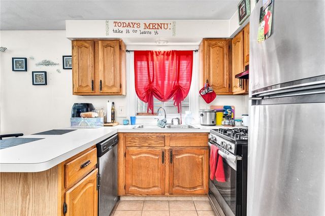 367 Hawkins Street, Providence, RI 02904