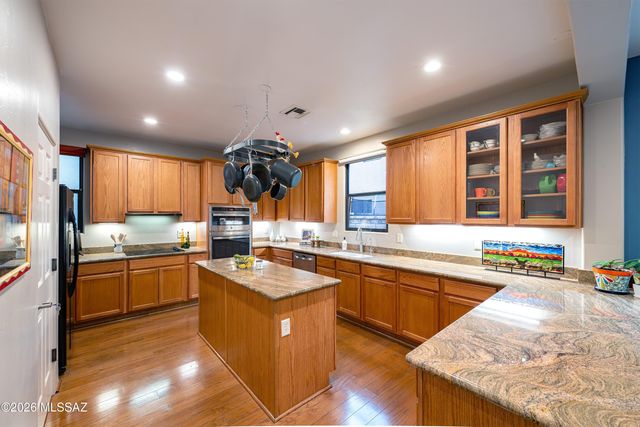 202 E Croydon Park Road, Tucson, AZ 85704