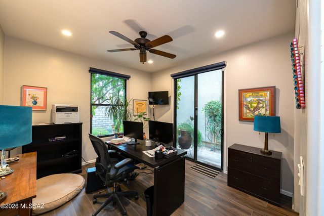 202 E Croydon Park Road, Tucson, AZ 85704