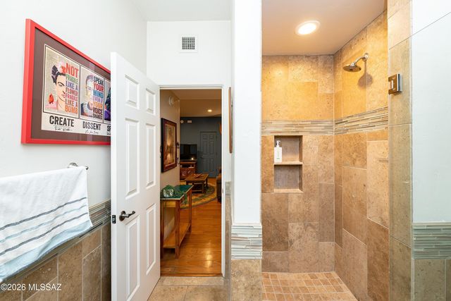 202 E Croydon Park Road, Tucson, AZ 85704
