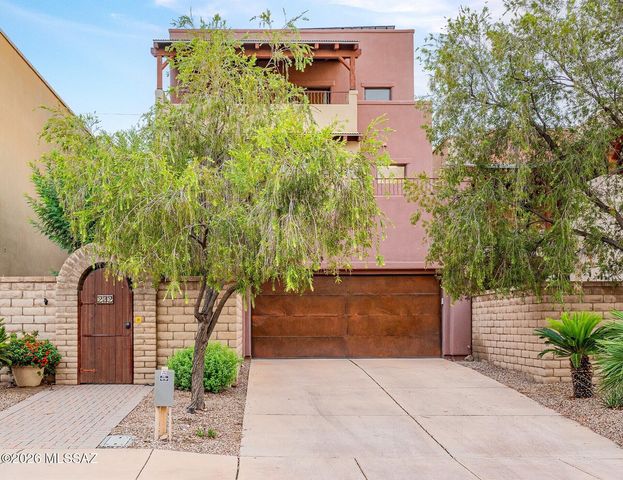 202 E Croydon Park Road, Tucson, AZ 85704