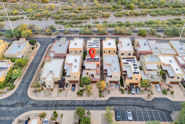 202 E Croydon Park Road, Tucson, AZ 85704