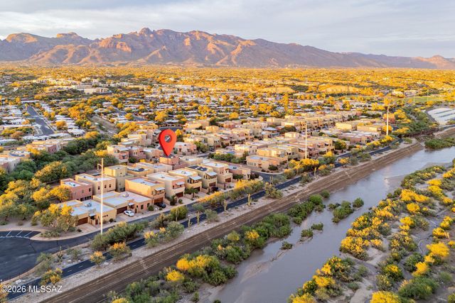 202 E Croydon Park Road, Tucson, AZ 85704