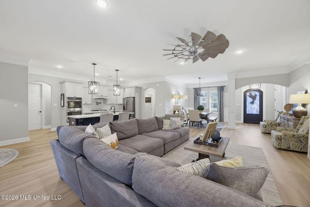 13104 John Lee Road, Biloxi, MS 39532