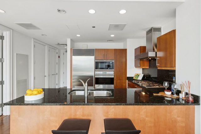 401 N Wabash Avenue 30I, Chicago, IL 60611