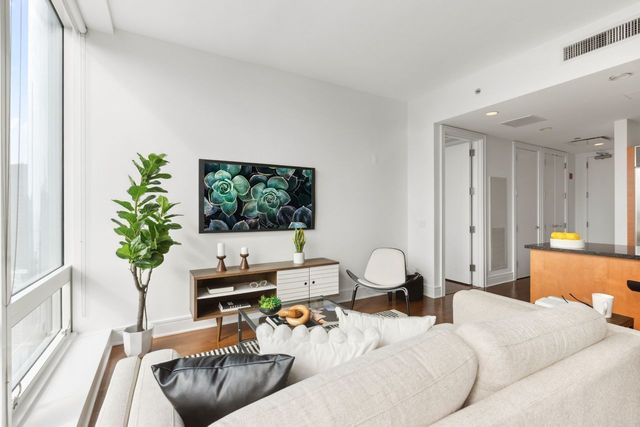 401 N Wabash Avenue 30I, Chicago, IL 60611