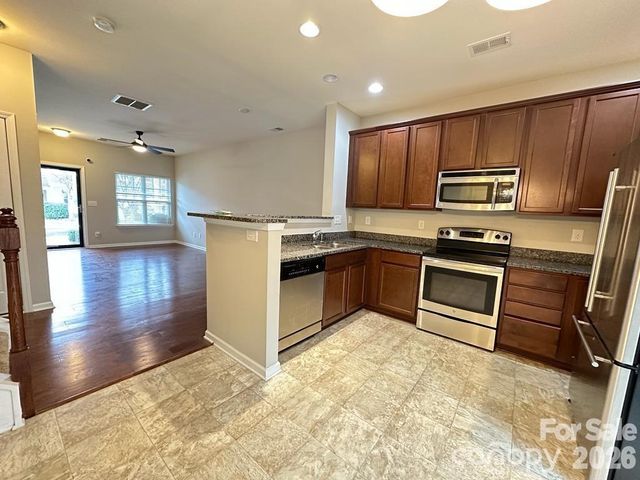 10383 Bunclody Drive, Charlotte, NC 28213