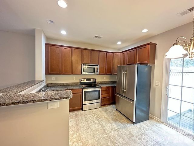 10383 Bunclody Drive, Charlotte, NC 28213