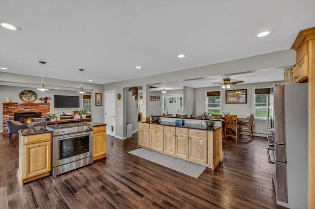 137 Sargent Road, Holderness, NH 03245