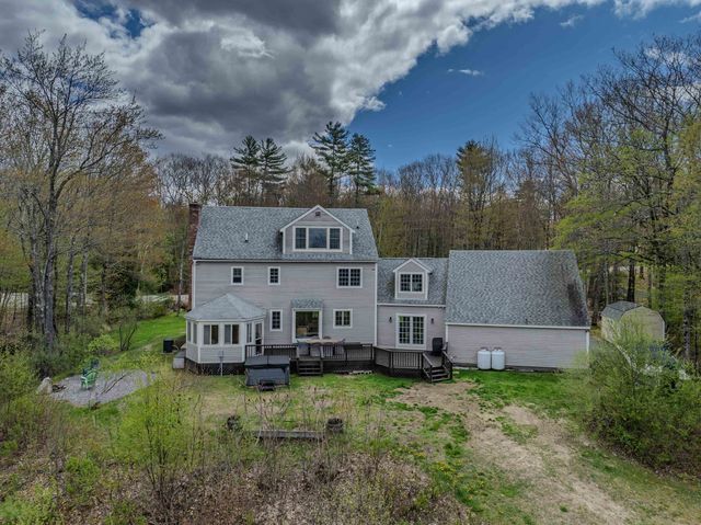 137 Sargent Road, Holderness, NH 03245