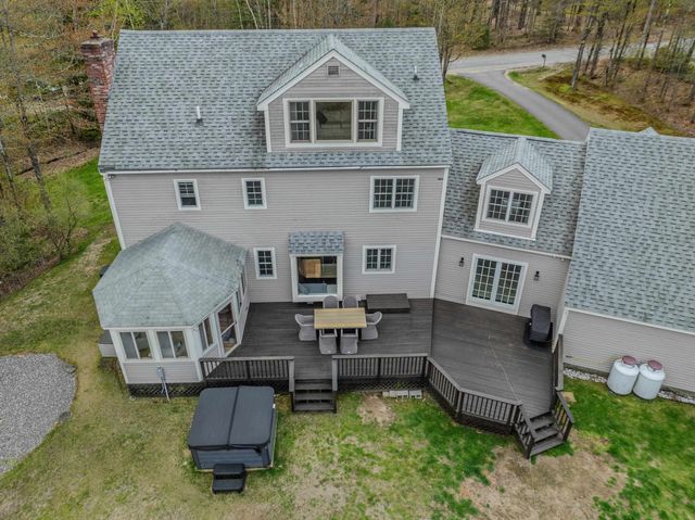 137 Sargent Road, Holderness, NH 03245