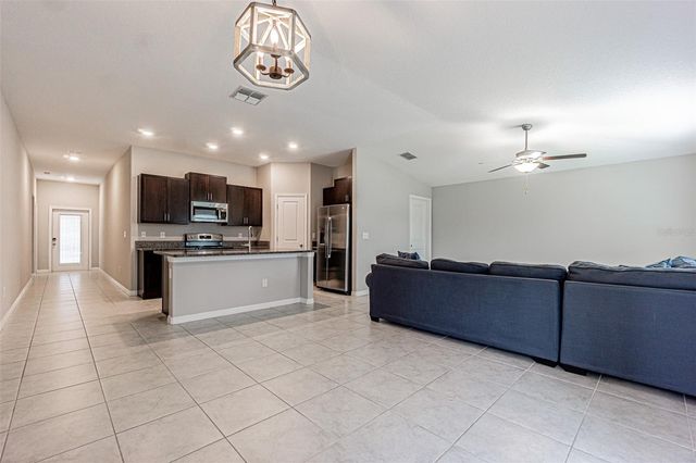 13009 MAJESTIC GARDEN LANE, Riverview, FL 33579