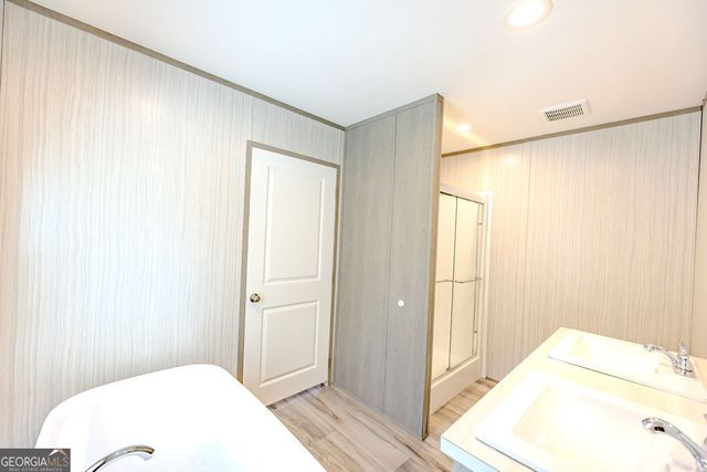 956 Collins Lane, Rentz, GA 31075