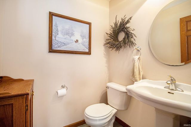 69590 County rd 21 Road, New Paris, IN 46553