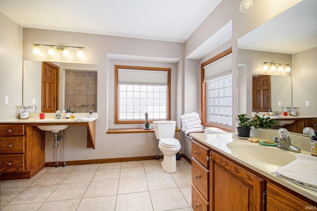 69590 County rd 21 Road, New Paris, IN 46553