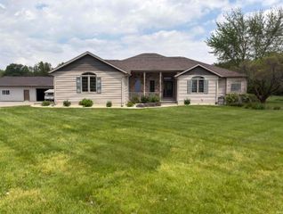 69590 County rd 21 Road, New Paris, IN 46553