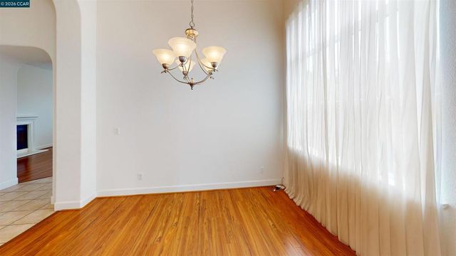 2000 Cinnamon Ridge, Oakley, CA 94561