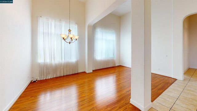 2000 Cinnamon Ridge, Oakley, CA 94561