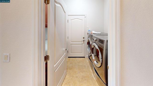 2000 Cinnamon Ridge, Oakley, CA 94561