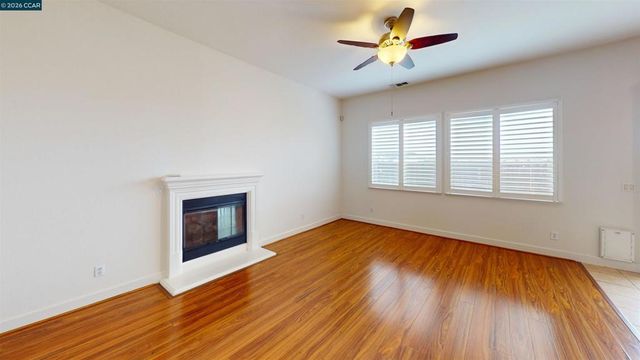 2000 Cinnamon Ridge, Oakley, CA 94561