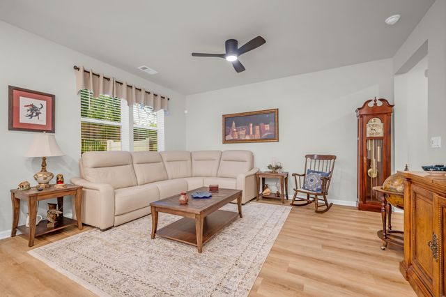 123 Timber Crest Trl, White Bluff, TN 37187