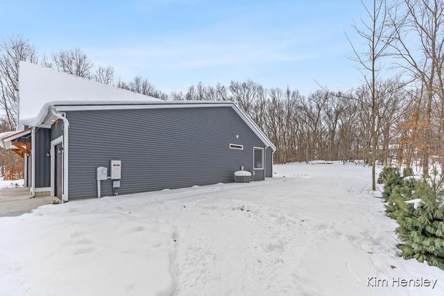 8780 Bentham Court, Rockford, MI 49341