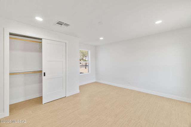 1319 W Speedway Boulevard, Tucson, AZ 85745