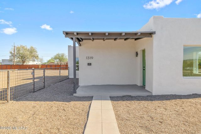 1319 W Speedway Boulevard, Tucson, AZ 85745