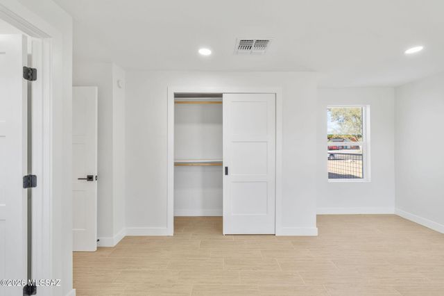 1319 W Speedway Boulevard, Tucson, AZ 85745
