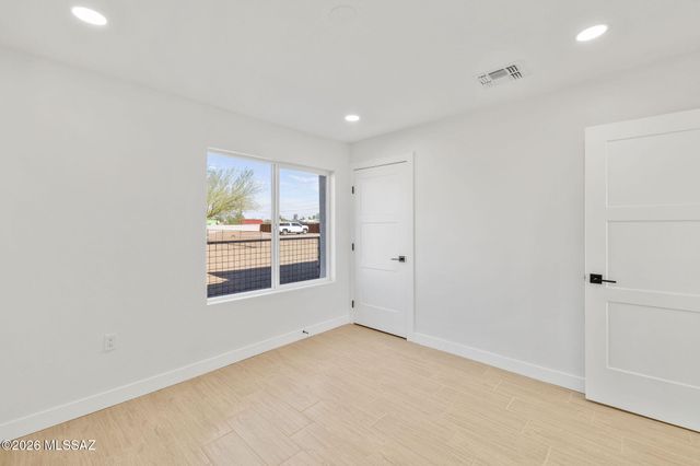 1319 W Speedway Boulevard, Tucson, AZ 85745