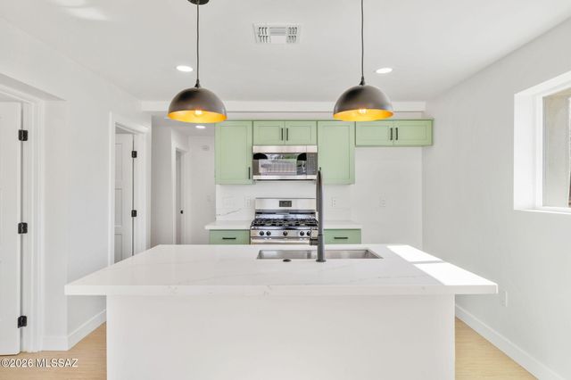 1319 W Speedway Boulevard, Tucson, AZ 85745