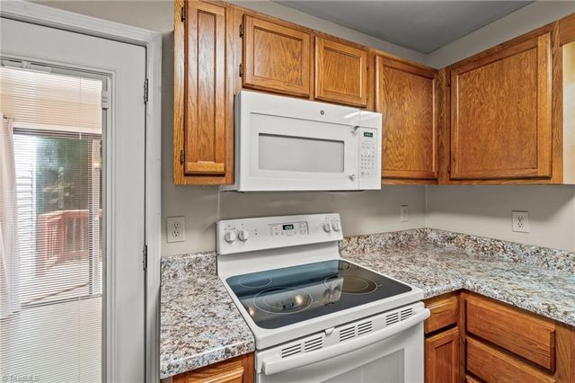 332 Wynnewood Drive, Archdale, NC 27263