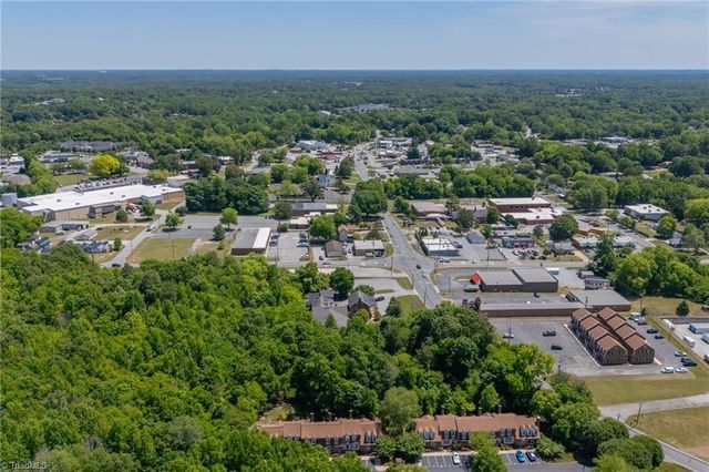 332 Wynnewood Drive, Archdale, NC 27263