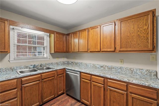 332 Wynnewood Drive, Archdale, NC 27263
